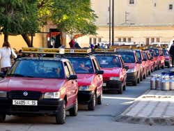 Trasporto di Fès, Taxis